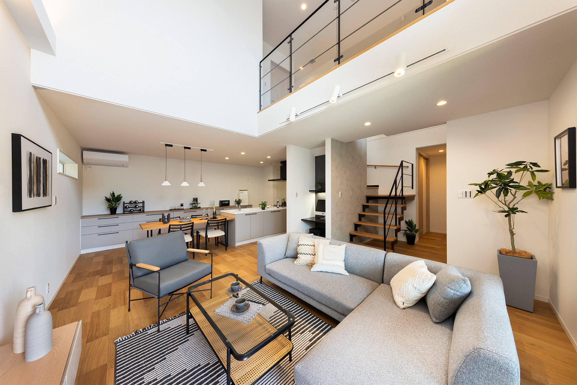 リビング上部吹抜