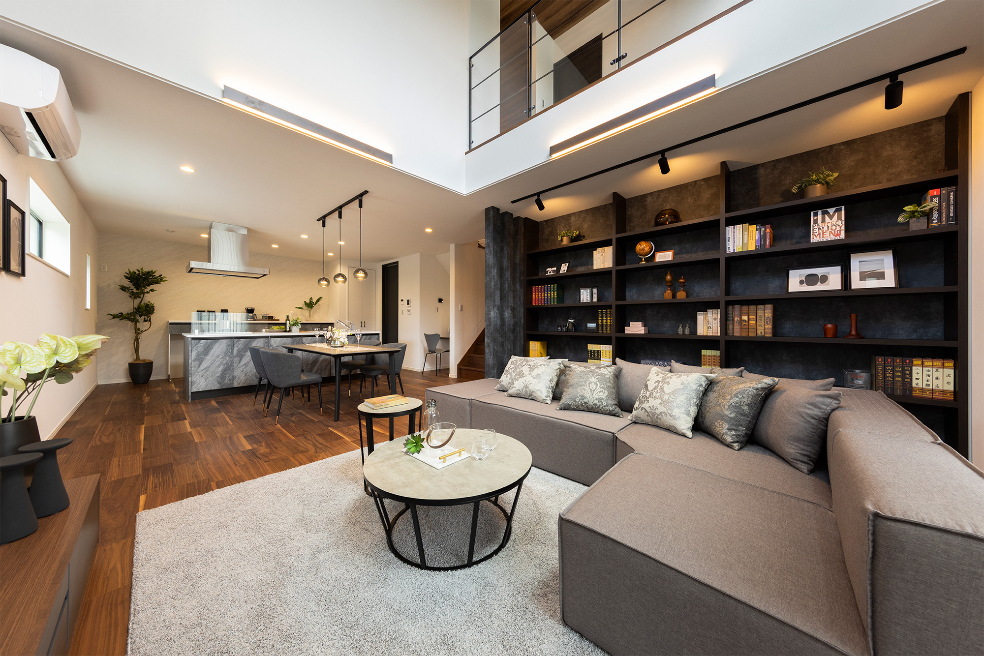 リビング上部吹抜