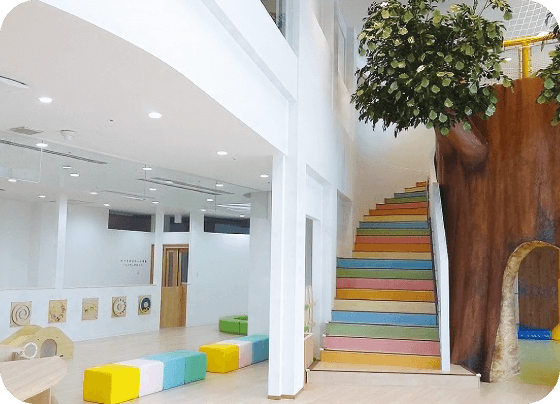 柏市子ども・子育て支援複合施設「TeToTe（てとて）」